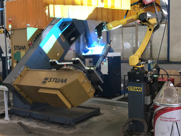 挖斗連桿機器人焊接系統