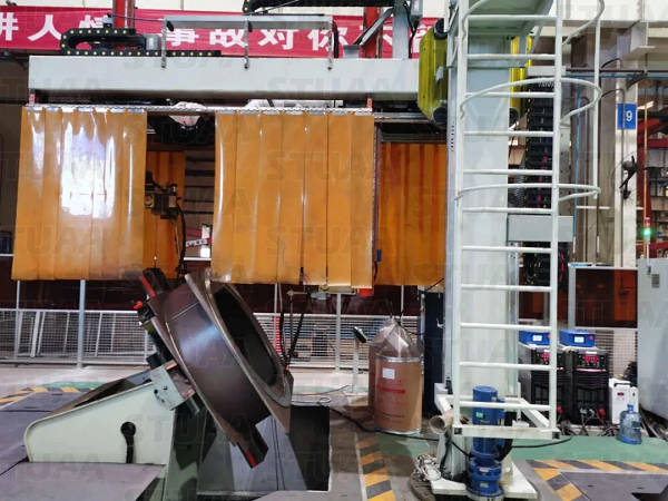 上下支座箱體圈板焊接專機