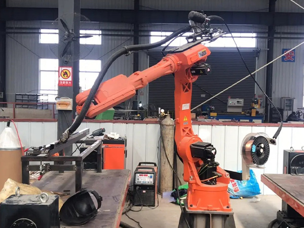 使用焊接機器人的時候需要注意哪幾點?